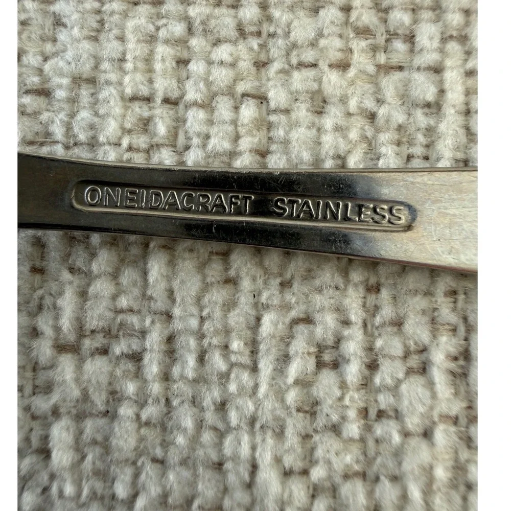 Vintage Oneida Oneidacraft Stainless SENTINEL Dinner‎ Fork Glossy Silverware